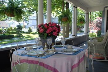 Circular Manor Bed And Breakfast Саратога-Спрингс Экстерьер фото